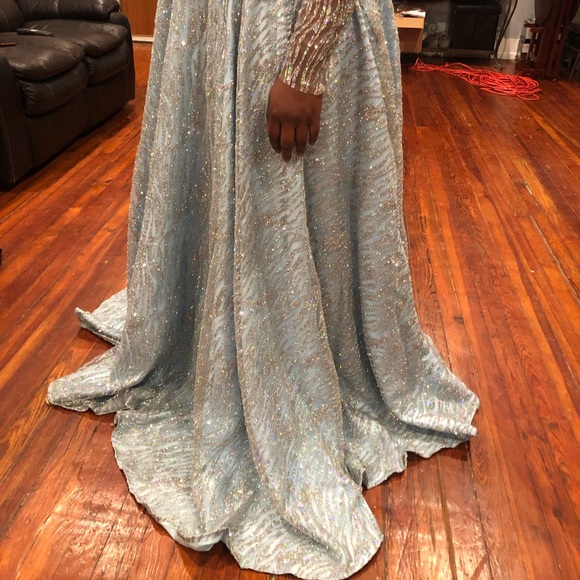 Formal Gown - Picture 5 of 7